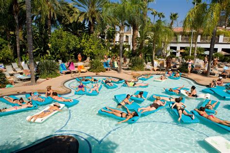 Glen ivy hot - Glen Ivy Hot Springs in Corona has reopened with a whole new outdoor experience. It had to shut down following Gov. Gavin Newsom's order to close certain sectors amid the pandemic. Mickey Schulte ...